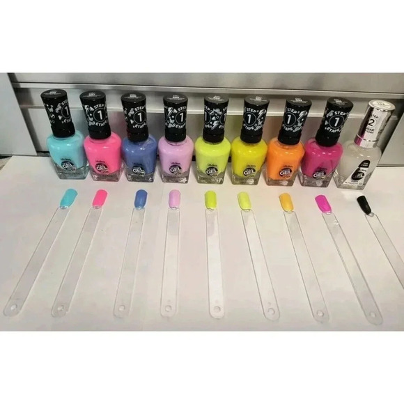 Sally Hansen Totally 90’s Collection Miracle Gel Nail Polishes & Caboodle New - Picture 5 of 6